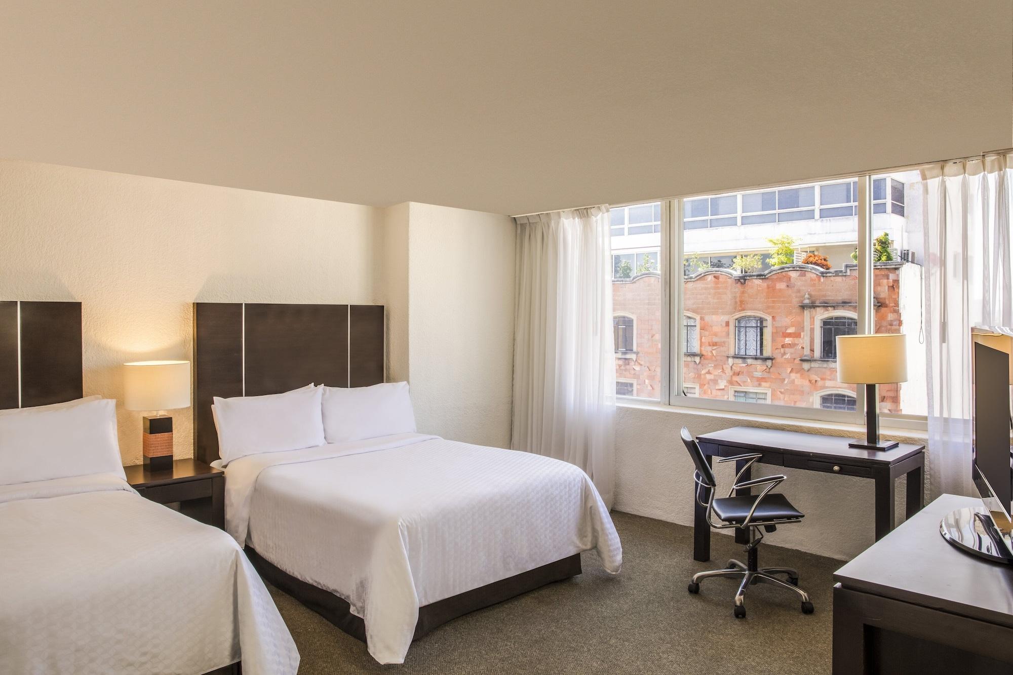 Hotel Plaza Genova Centro Guadalajara Eksteriør billede