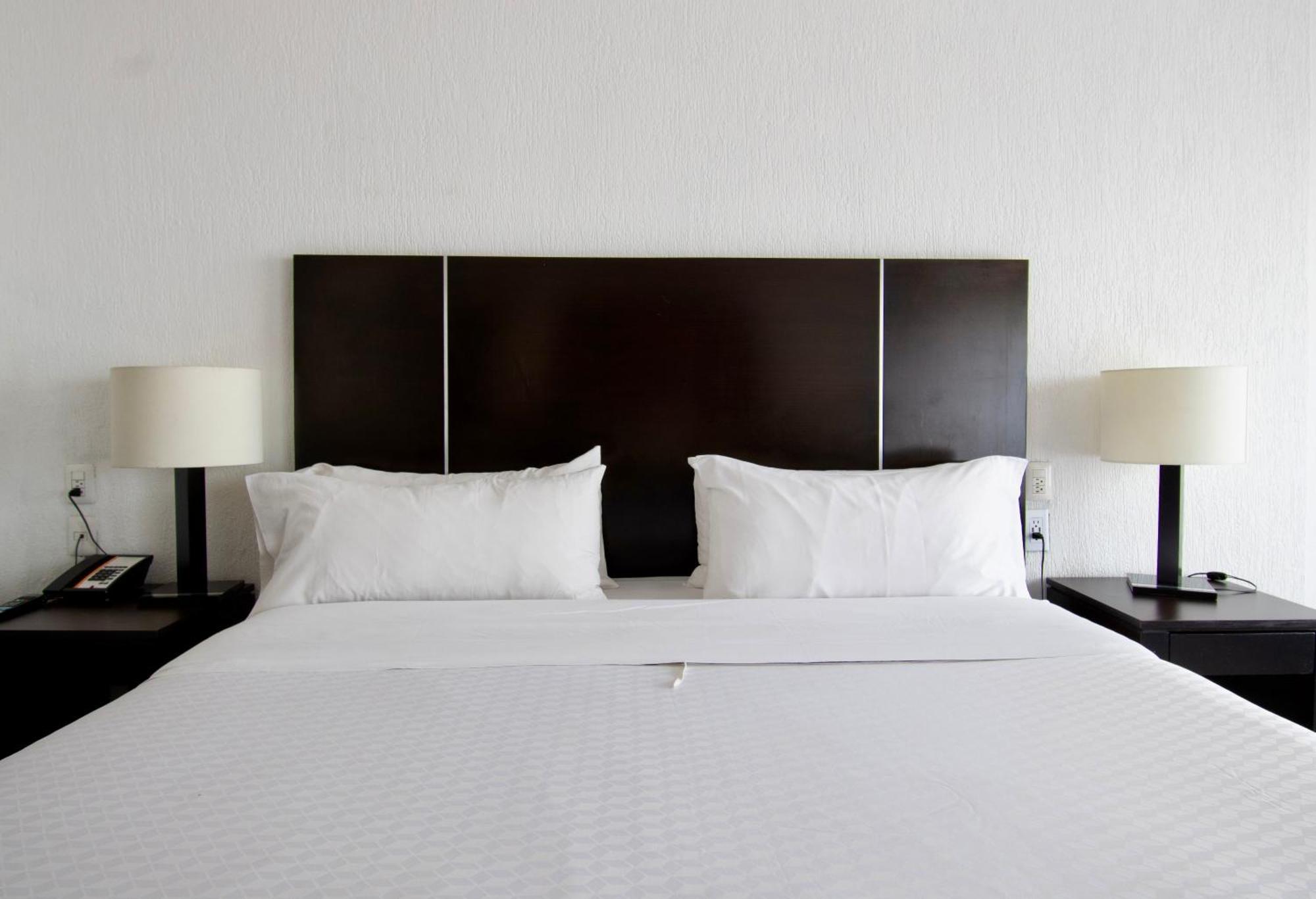 Hotel Plaza Genova Centro Guadalajara Eksteriør billede