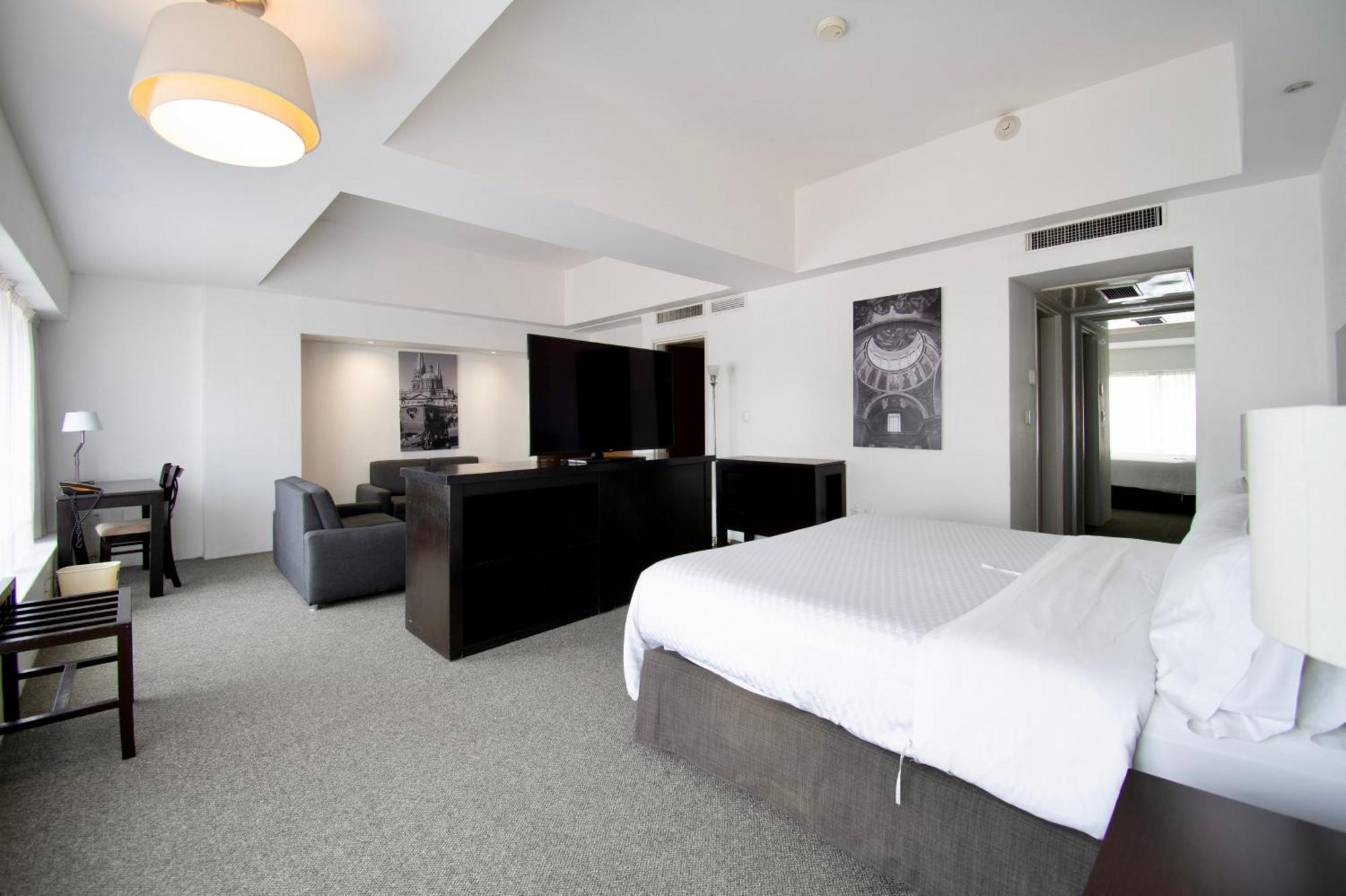 Hotel Plaza Genova Centro Guadalajara Eksteriør billede