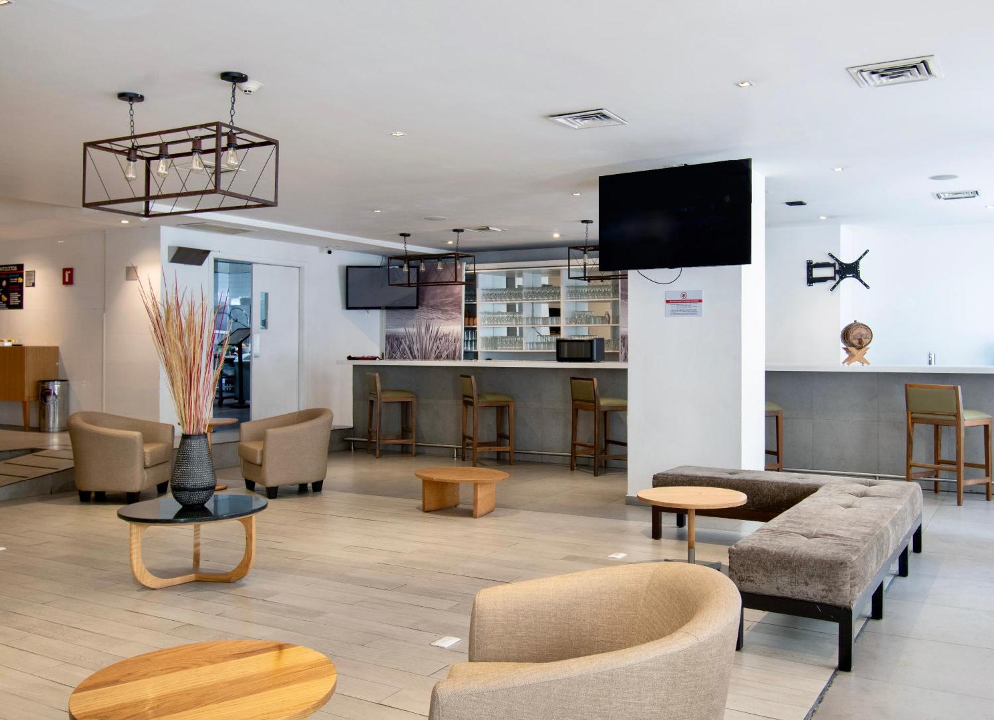 Hotel Plaza Genova Centro Guadalajara Eksteriør billede