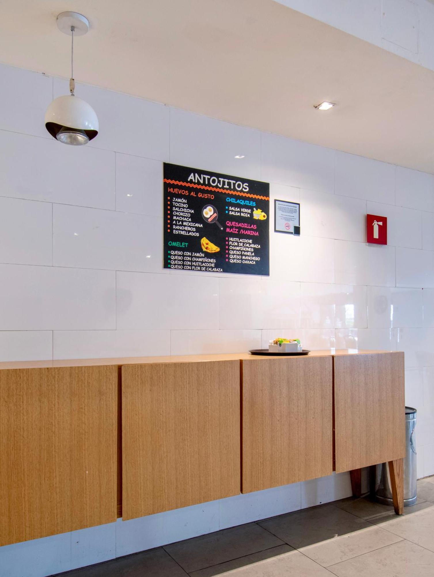 Hotel Plaza Genova Centro Guadalajara Eksteriør billede